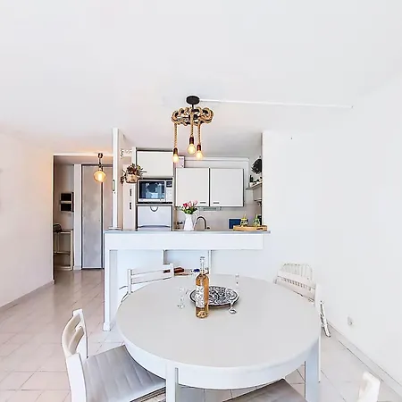 Amoureva-6 By Interhome Appartement